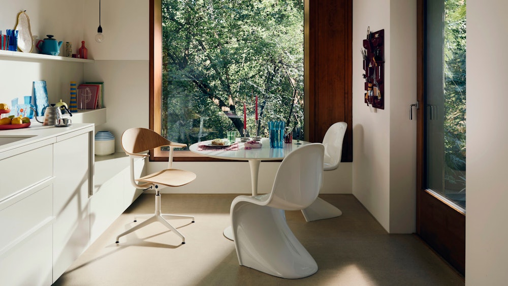 Saarinen Dining Table