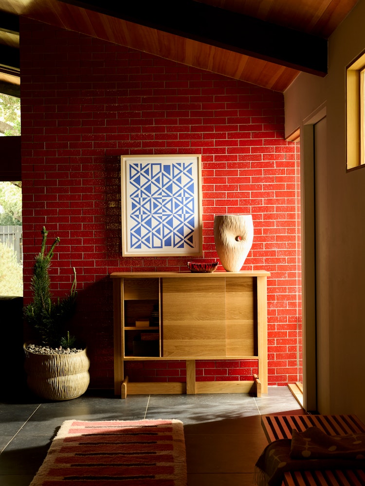 Land Storage Console