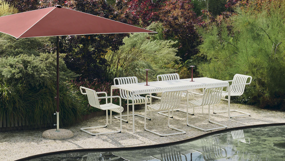 knoll outdoor patio umbrellas Elm 10 ft. / Cantilever Hanging Umbrella was described by Schultz as a breath of fresh air for modernists 1966 Collection Dining Side Chair