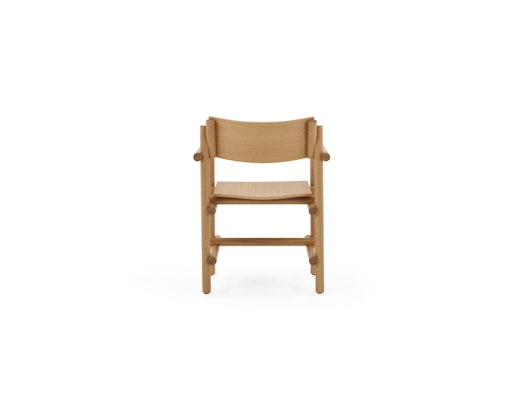 Muecke Armchair in Oak Muecke Armchair