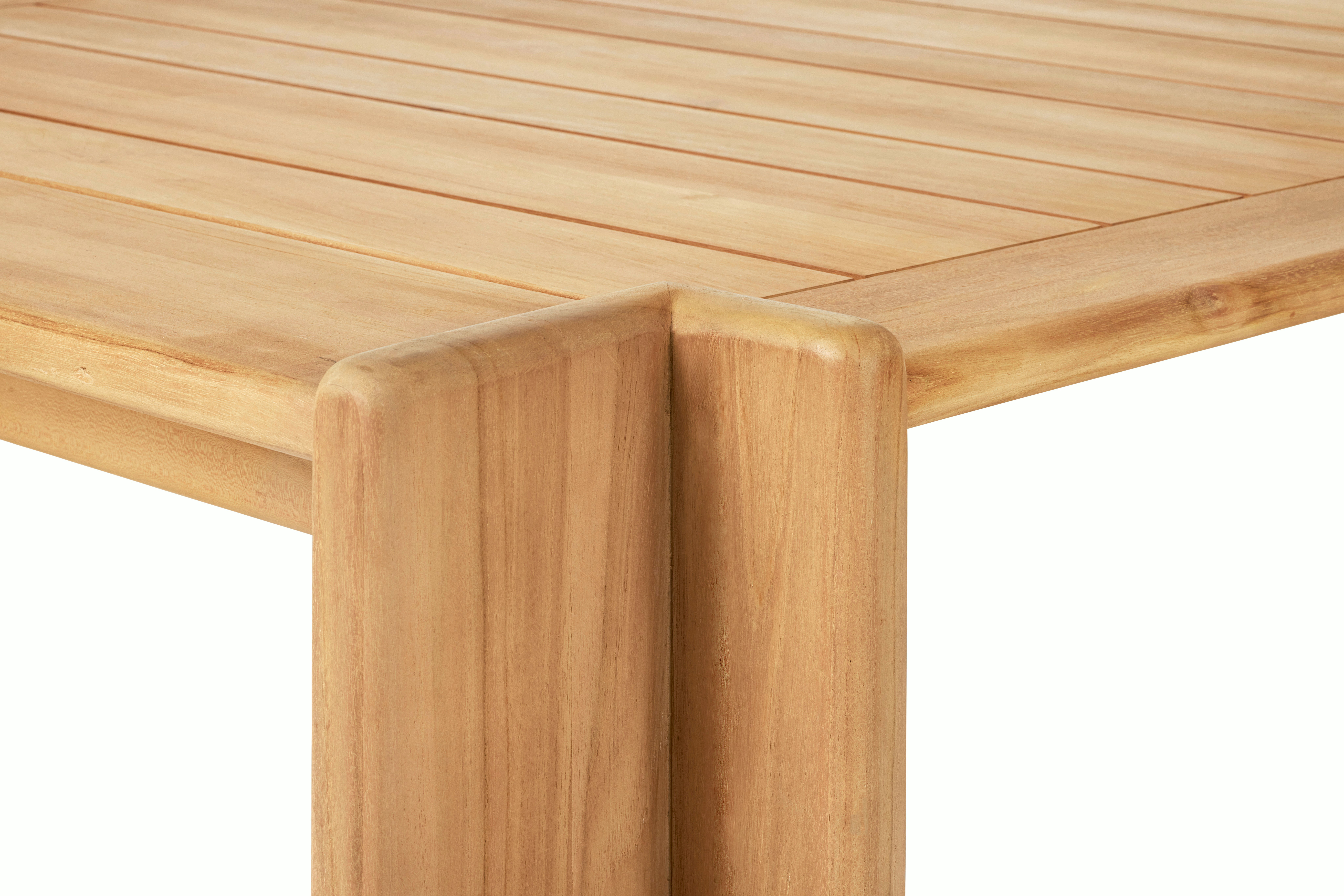 A detailed look at a Atmosfera Dining Table in Natural Teak.