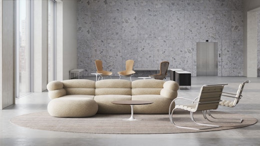 Biboni Sofa Saarinen Coffee Table MR Chair