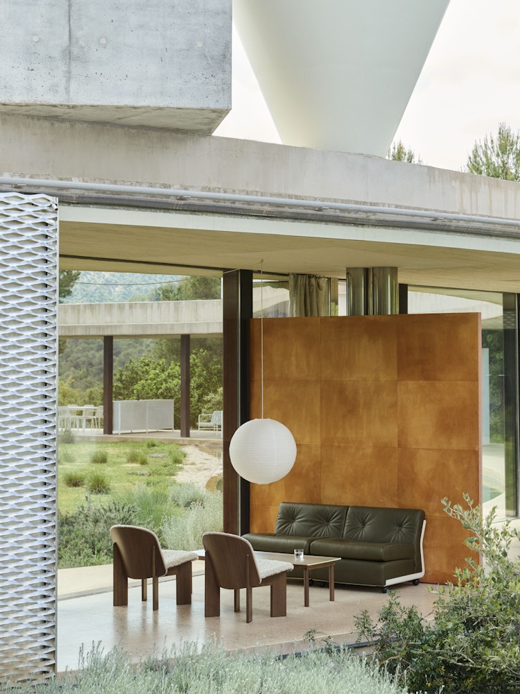 Amanta Sofa
