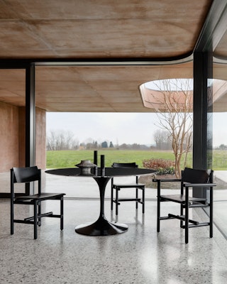 Saarinen Dining Table Muecke Chair