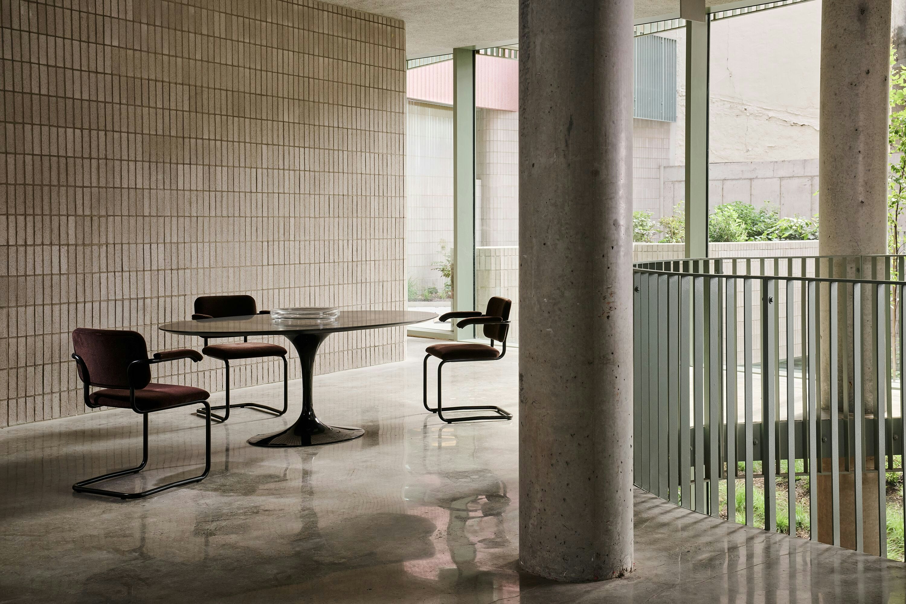 Cesca™ Chair | Knoll