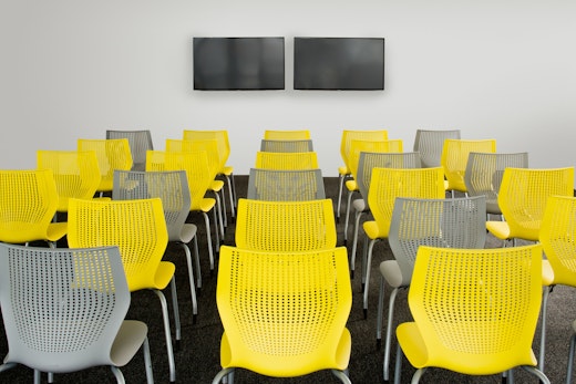 Knoll Presentation Space