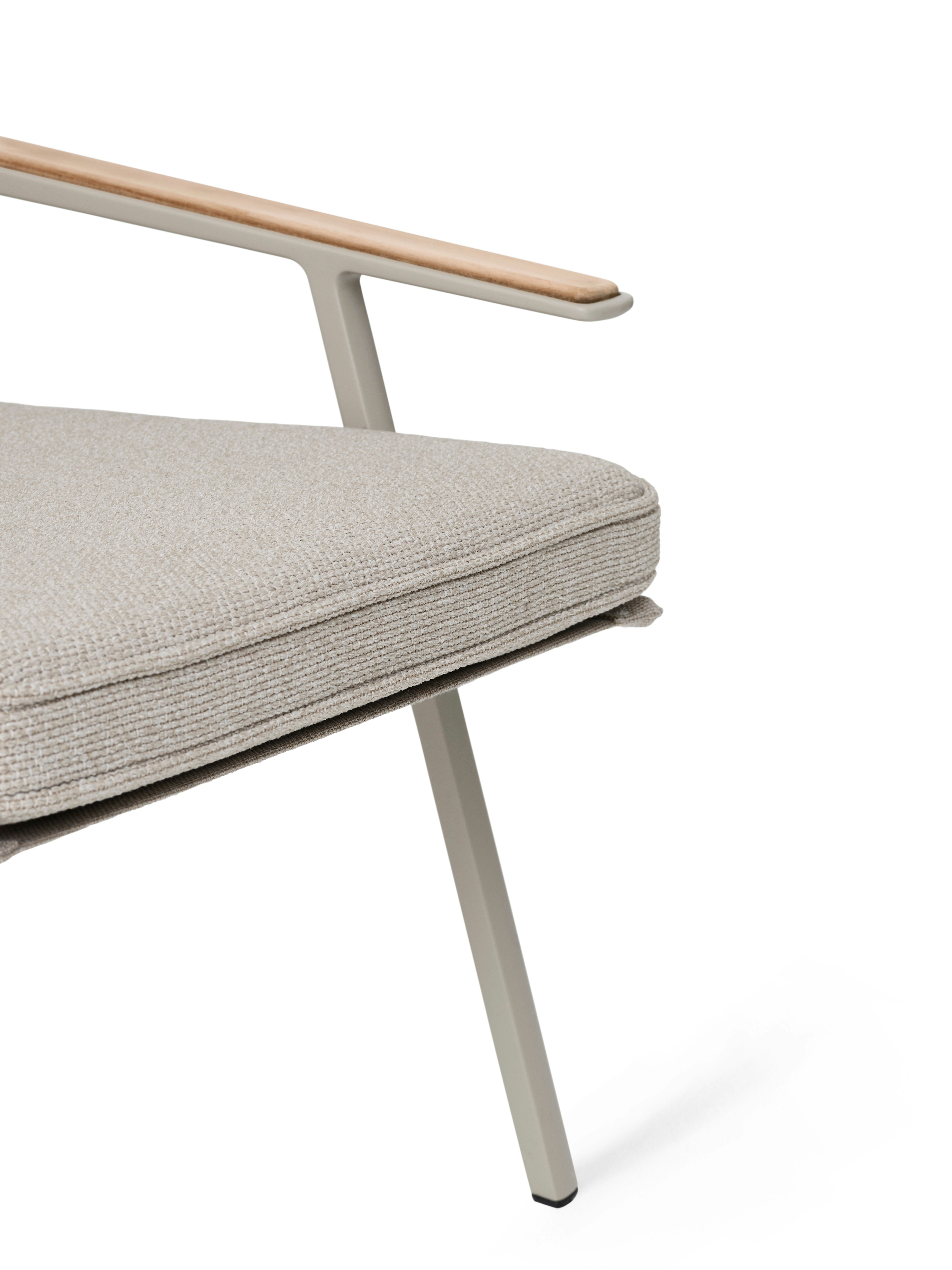 Vipp713 Open-Air Lounge Chair