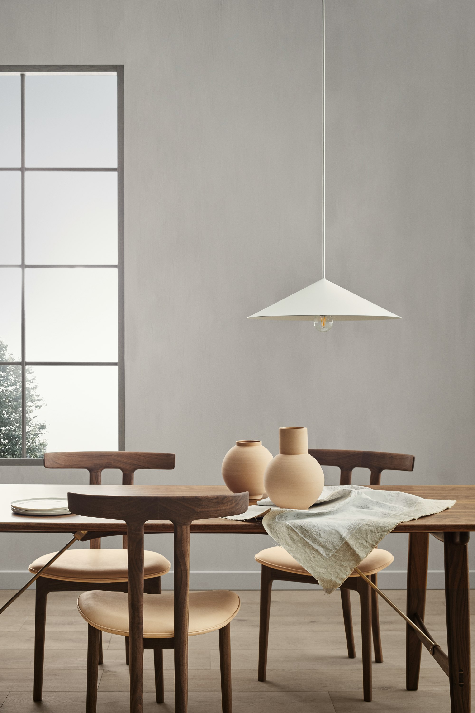 OW58 T-Chair