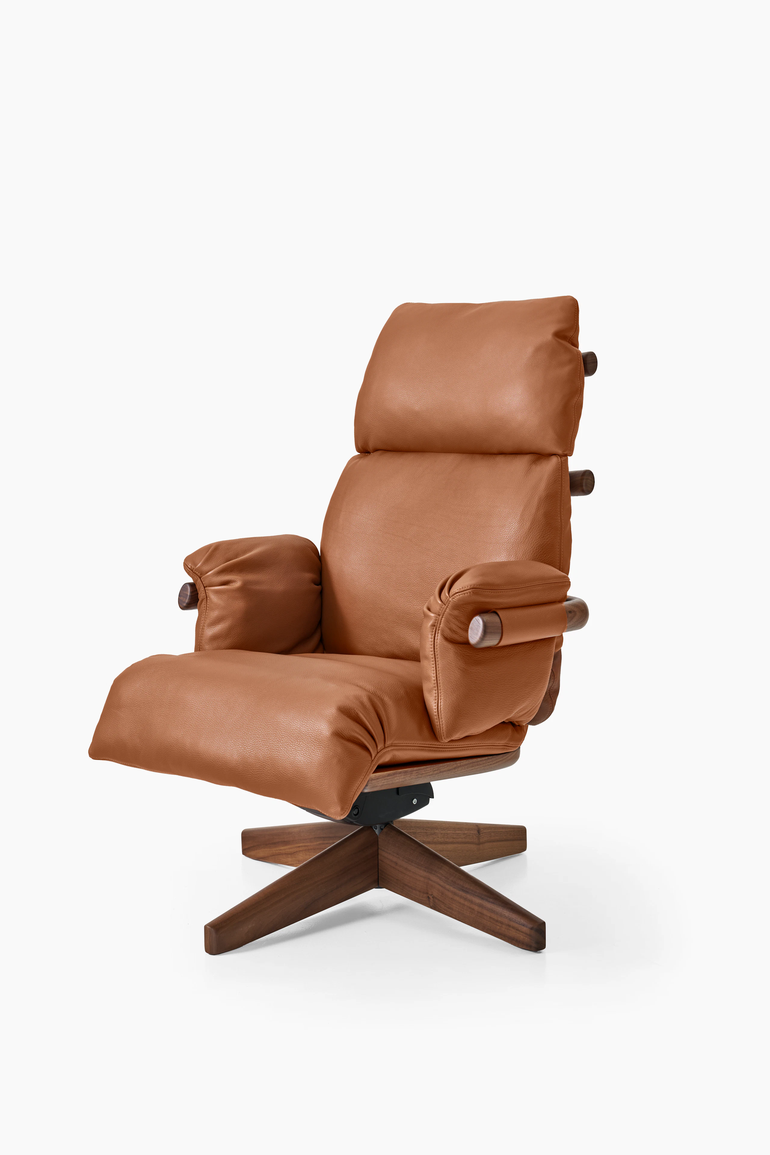 Ramus Lounge Chair - Comfort Leather, Chestnut Brown, Walnut, Gunmetal