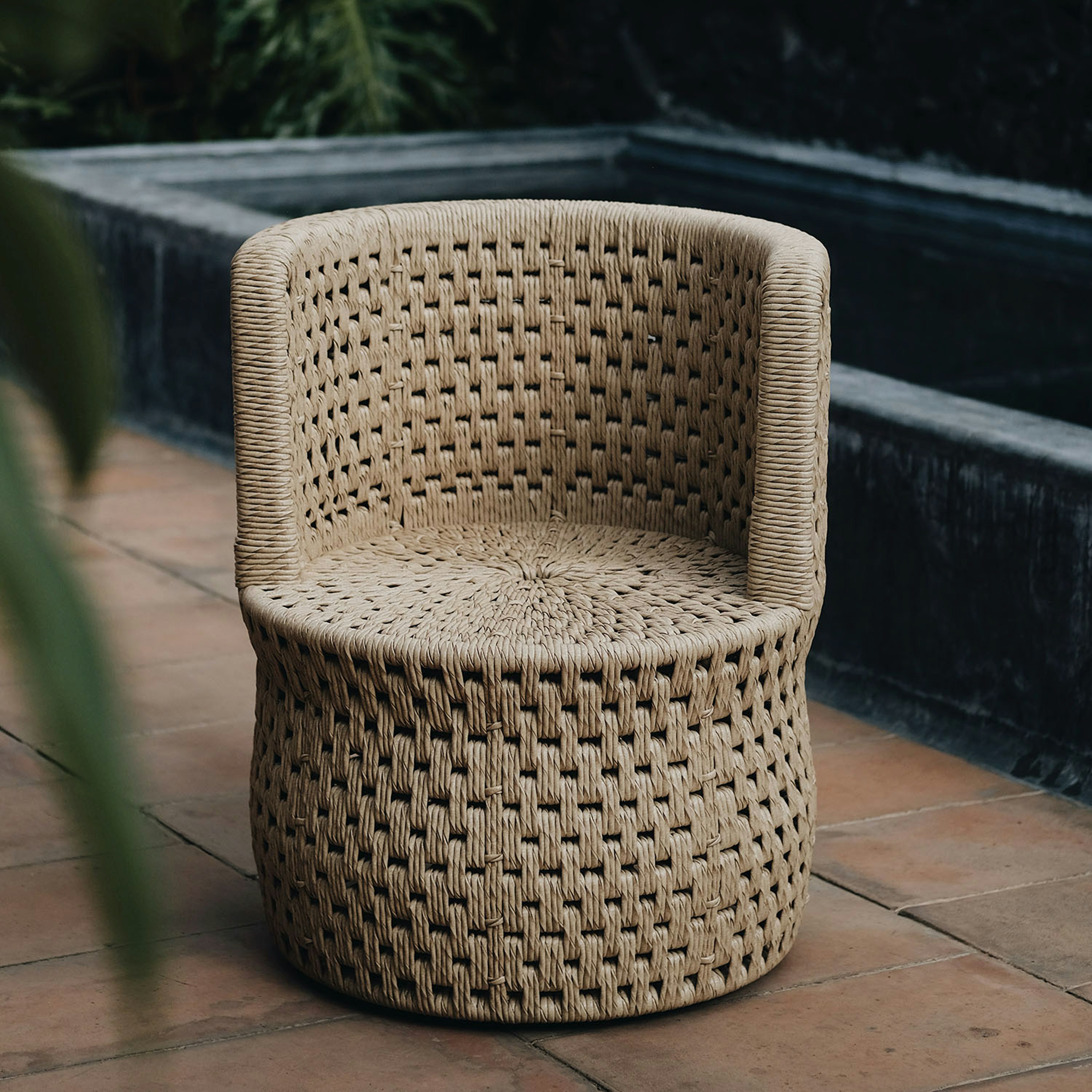 Oasis Outdoor Lounge Chair