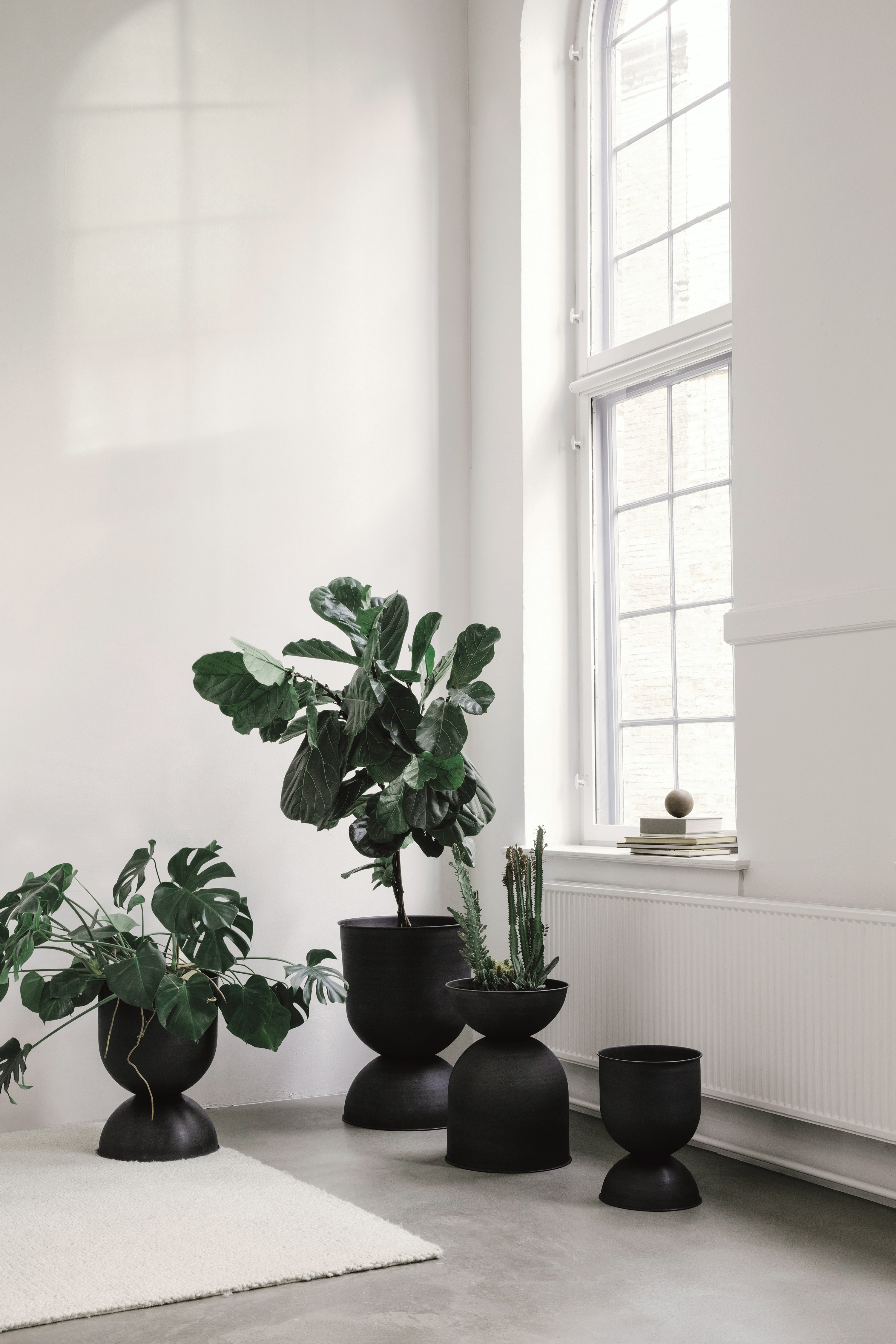 Hourglass Planter