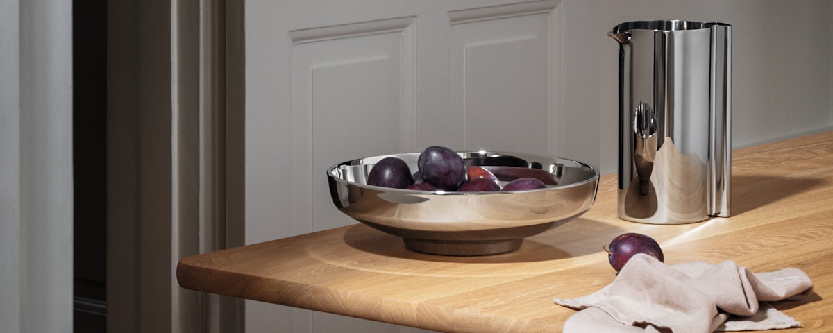 Koppel Pitcher and Serving Bowl with fruit