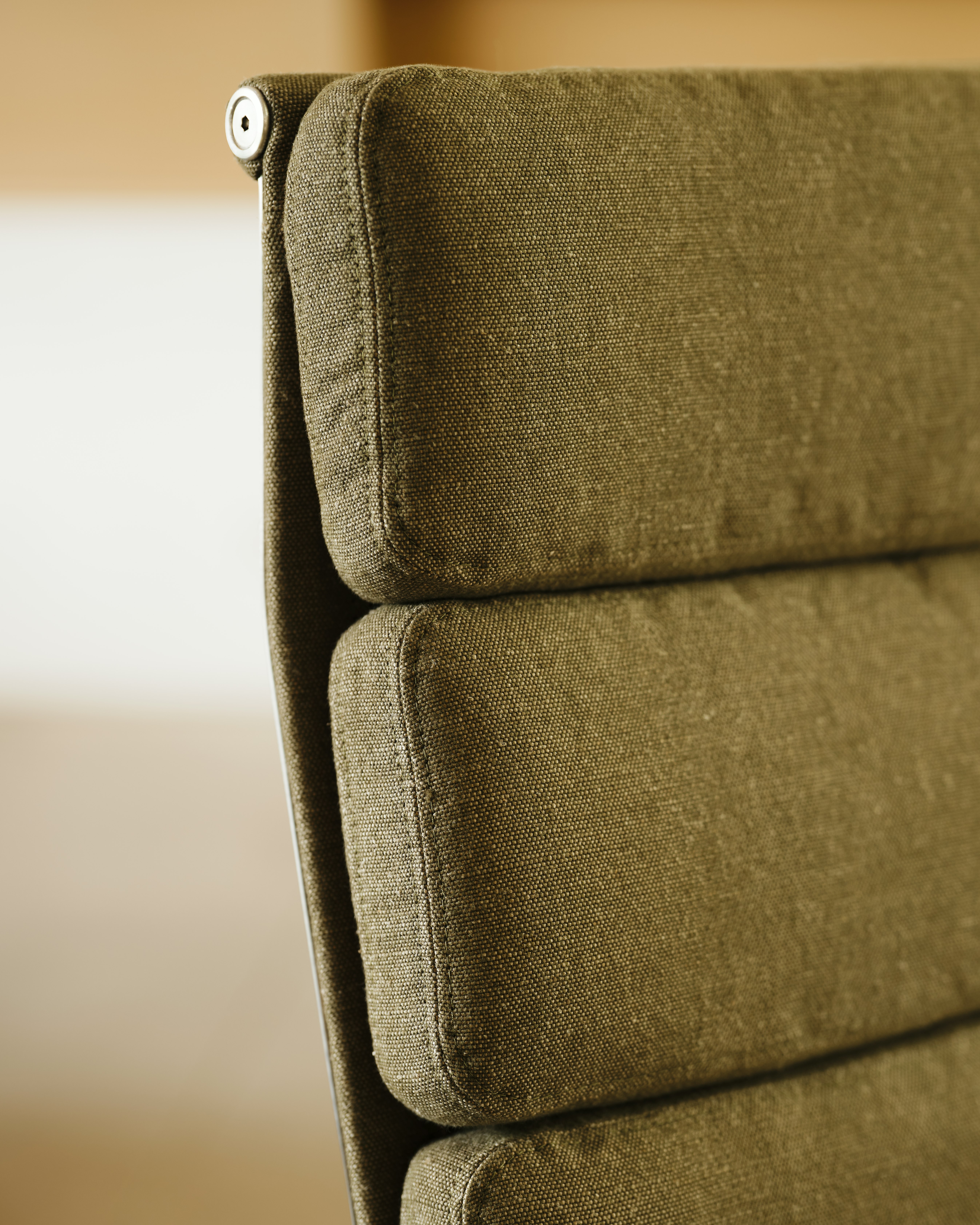 Eames Soft Pad Chair