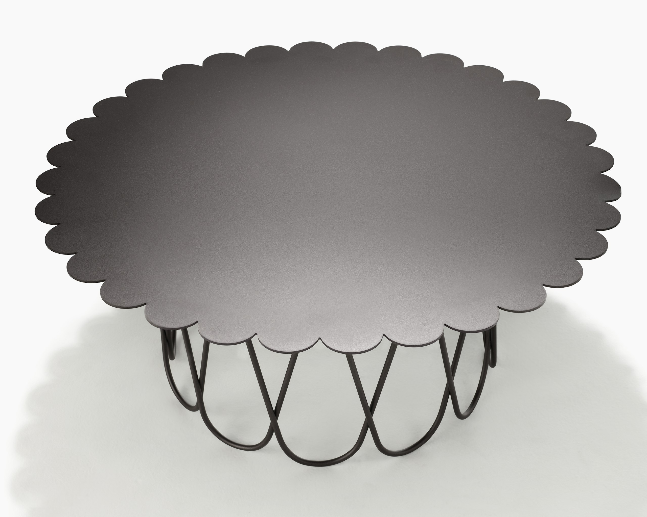 Girard Flower Table large black.