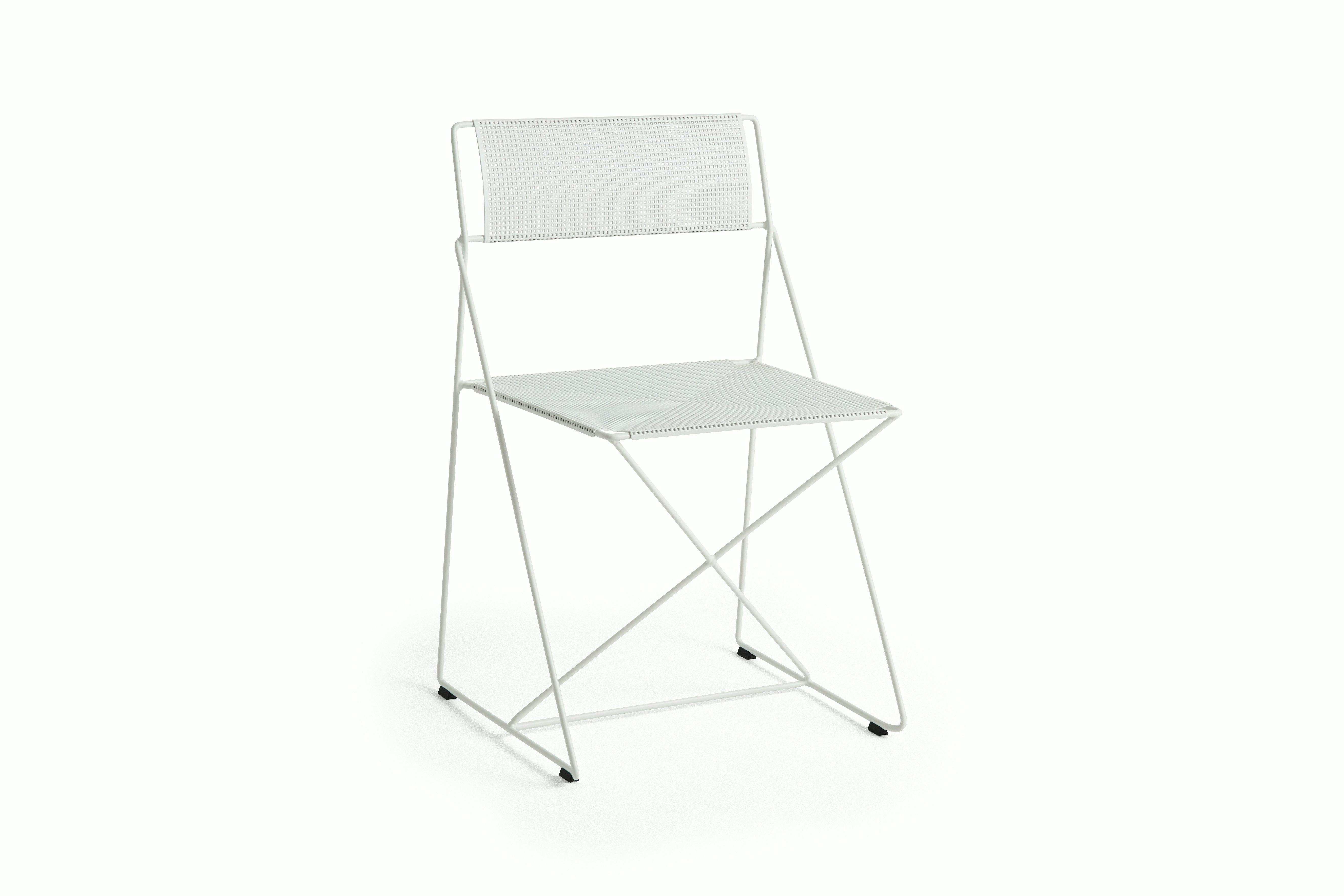 X Line Outdoor Chair - White Frame, White Seat