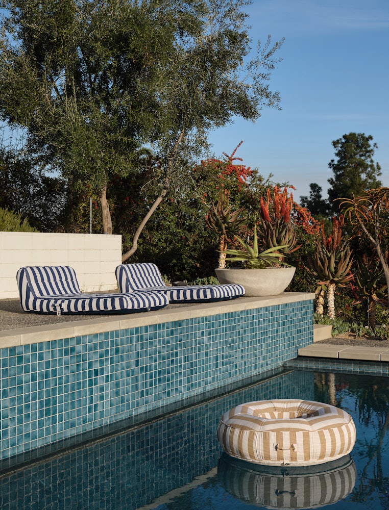 Ring Lilo Pool Float