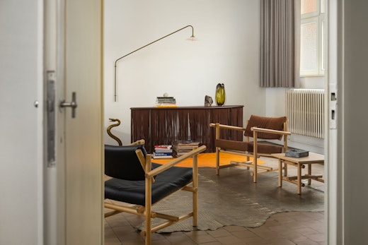 Muecke Lounge Chairs Muecke Side Table