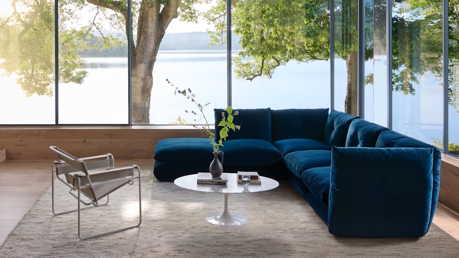 Perron Pillo Sectional
