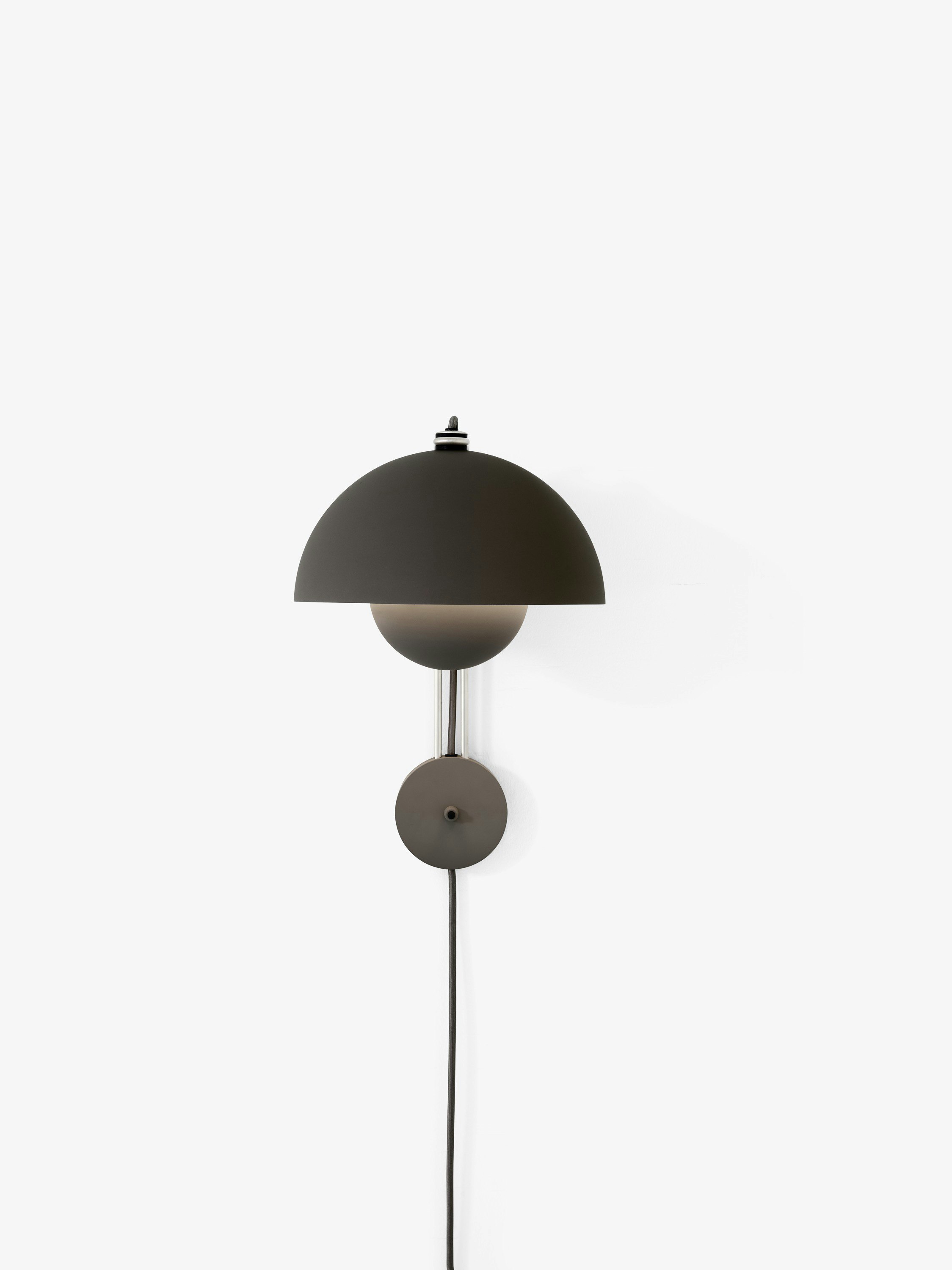 Flowerpot Sconce - Matte Black