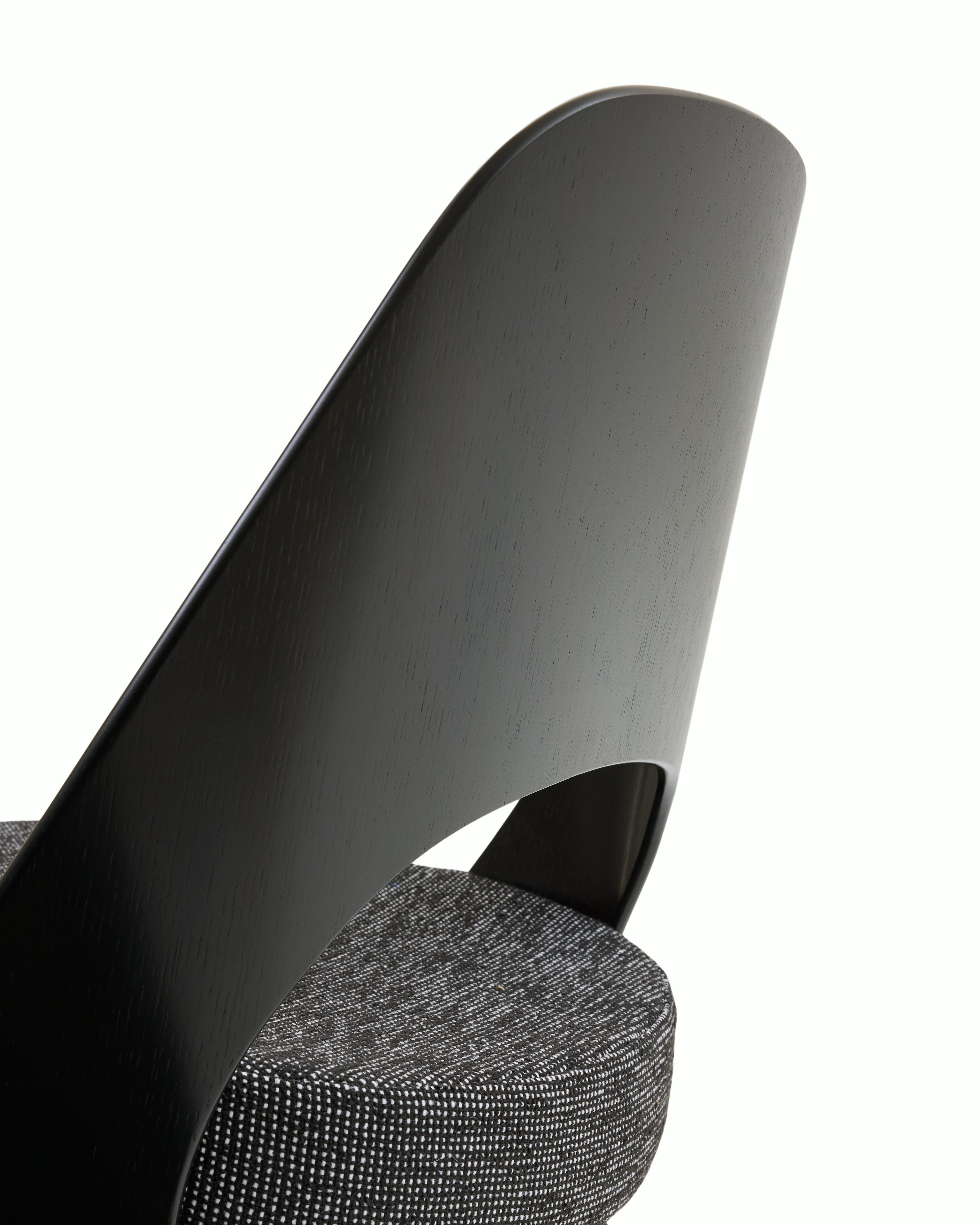 Saarinen Executive Veneer Back Side Chair