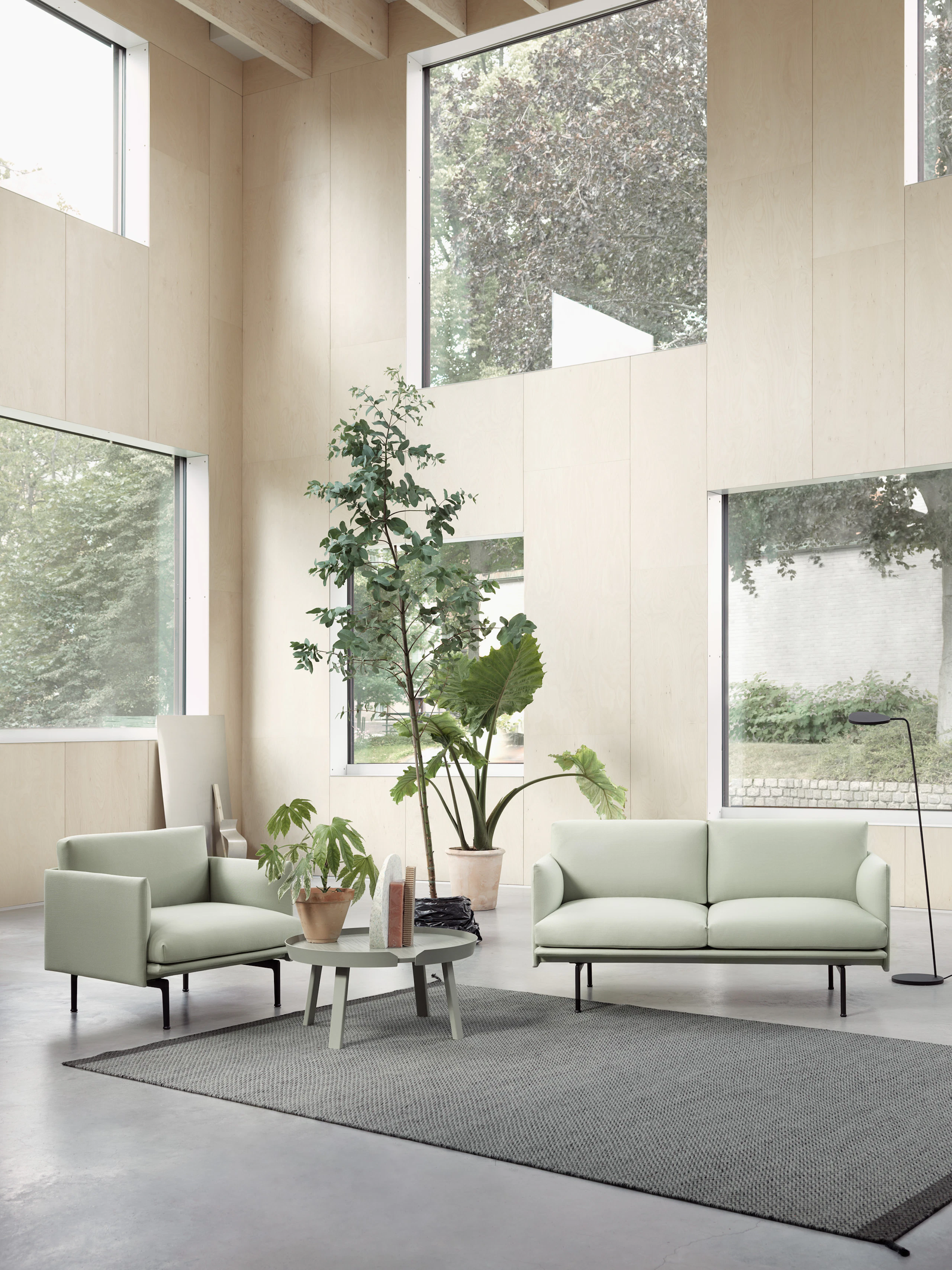 Outline Series Steelcut 935, Around Cofee Table Dusty green, Ply Rug Dark Grey, Leaf Floor Lamp Black