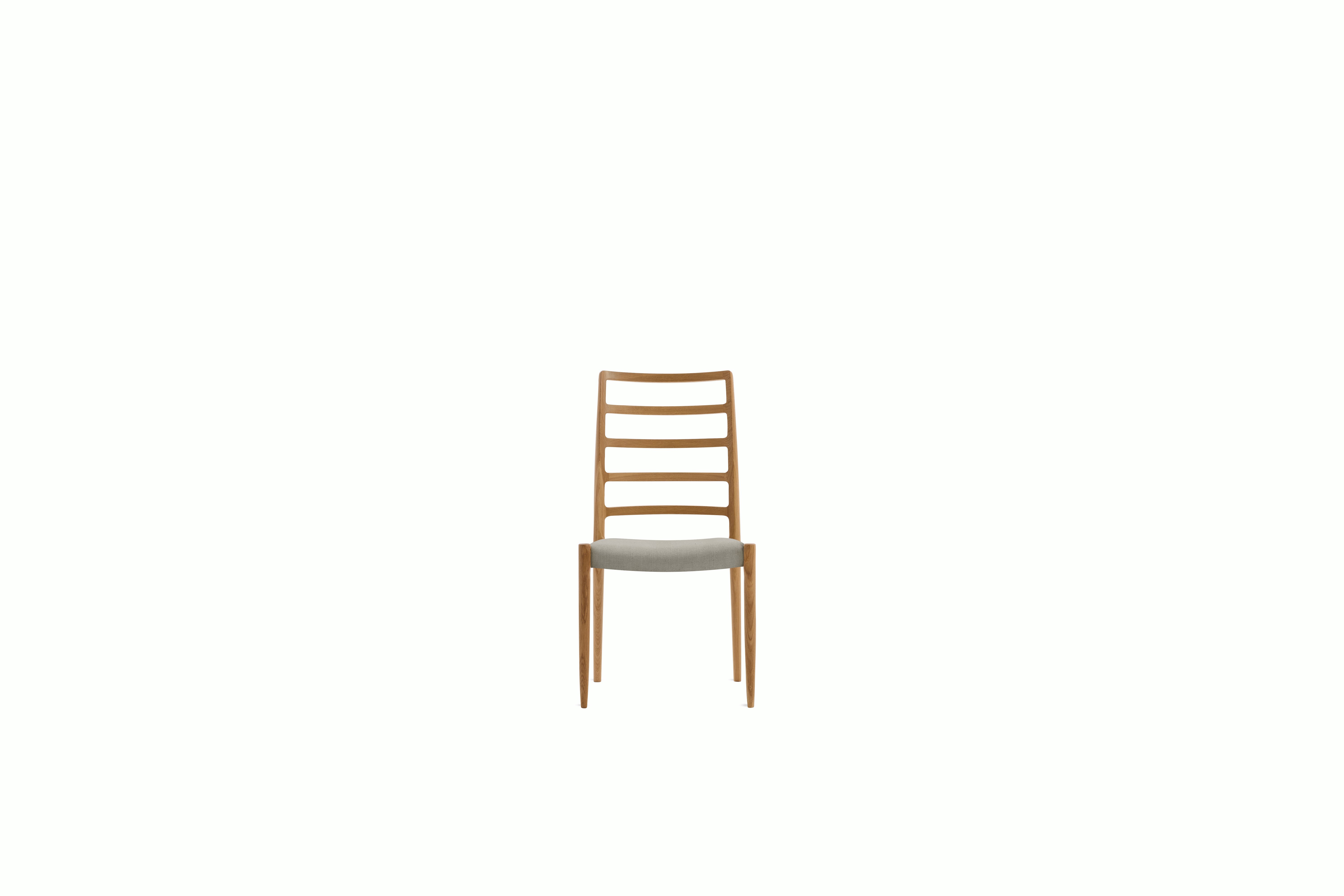 Moller 82 Side Chair - oak,  album-linen,  wisp
