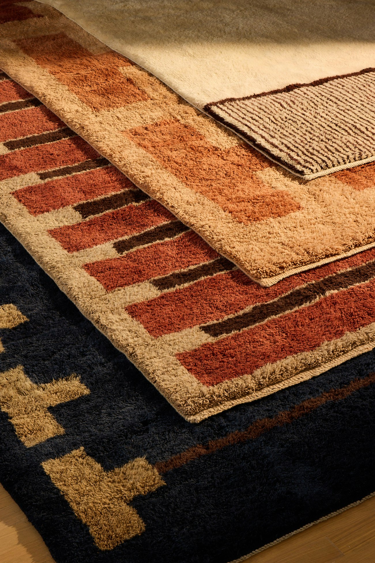 Fences Rug stack