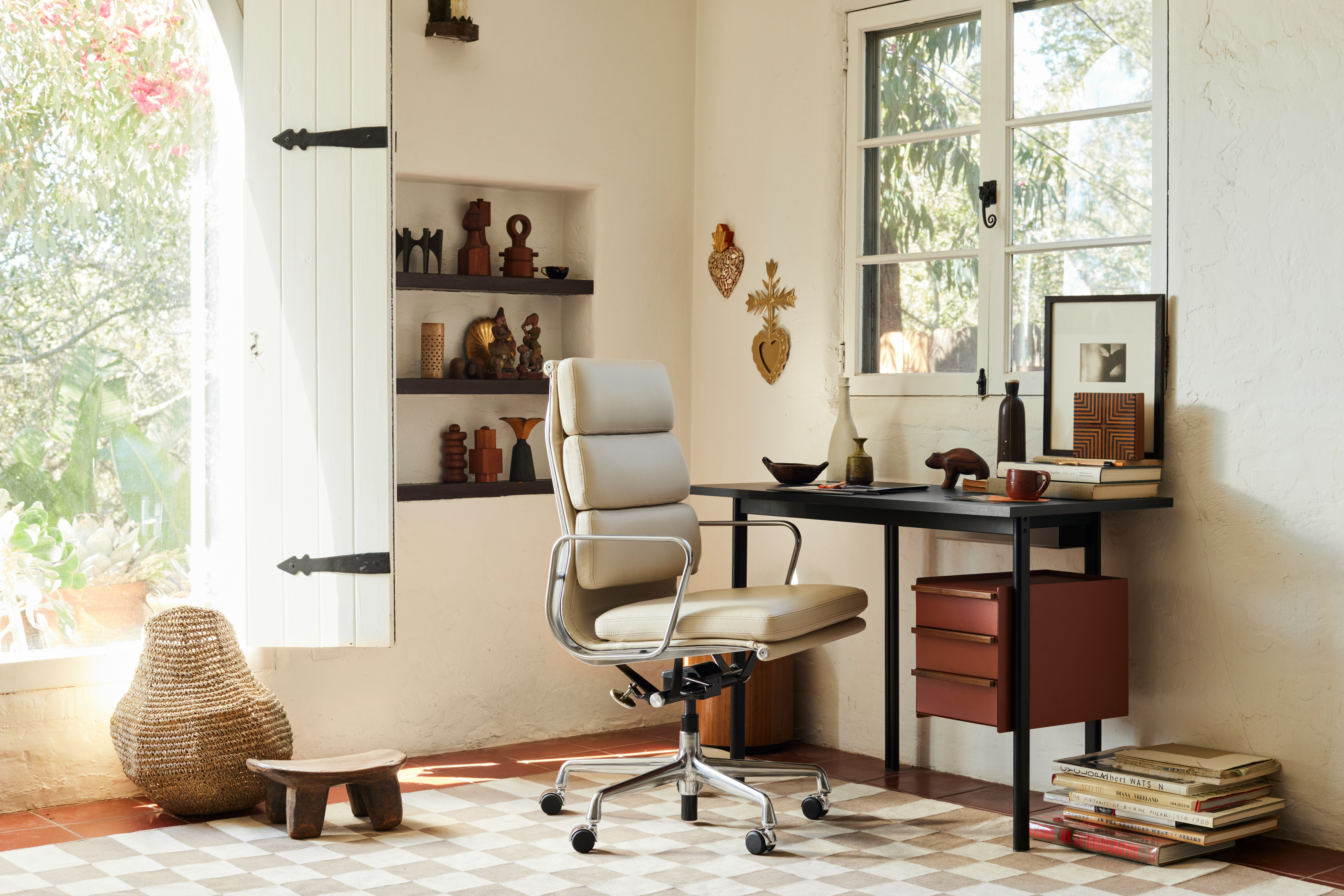 Eames Soft Pad Chair