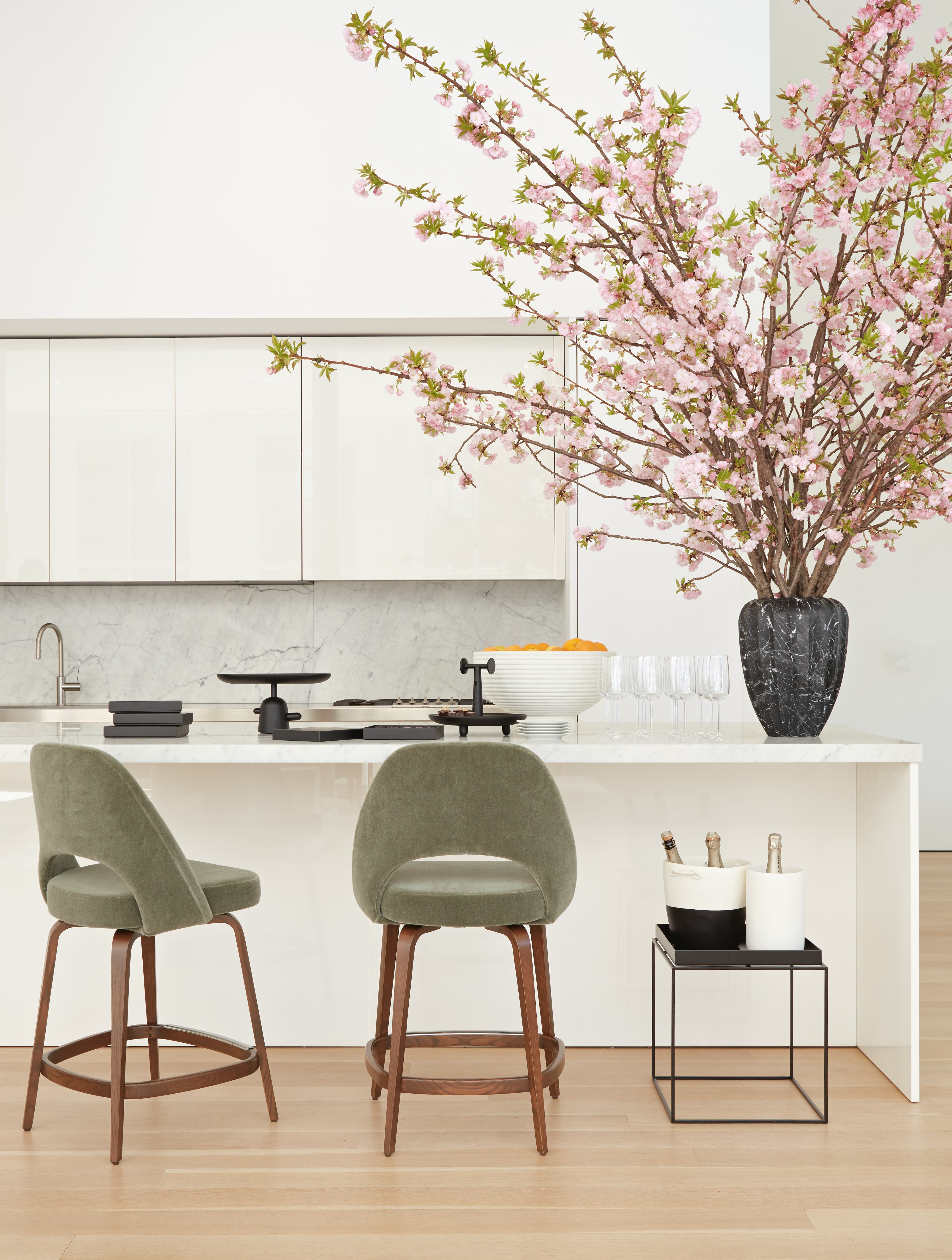 Saarinen Executive Stool