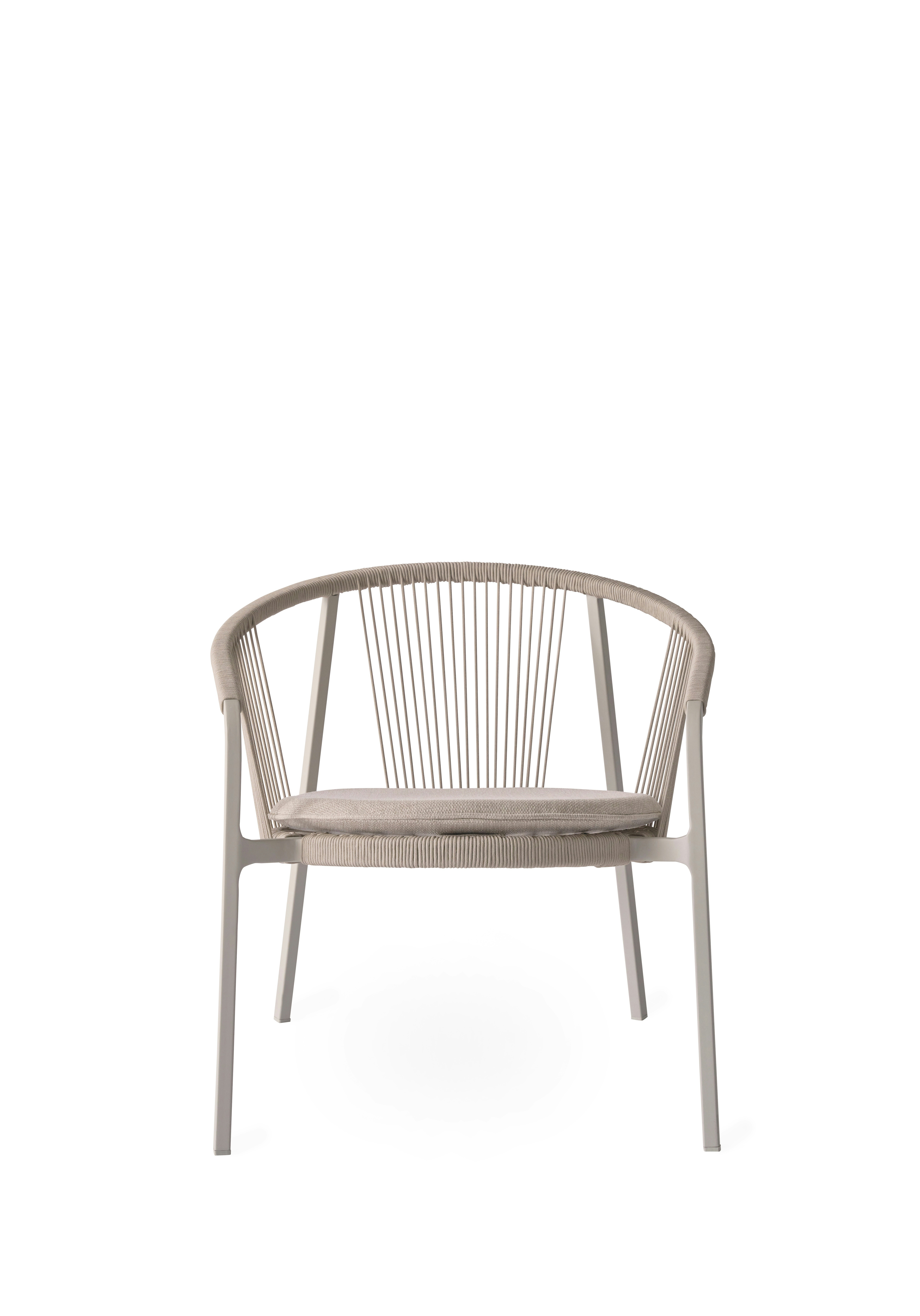 A Vipp712 Lagrasse Lounge Chair .