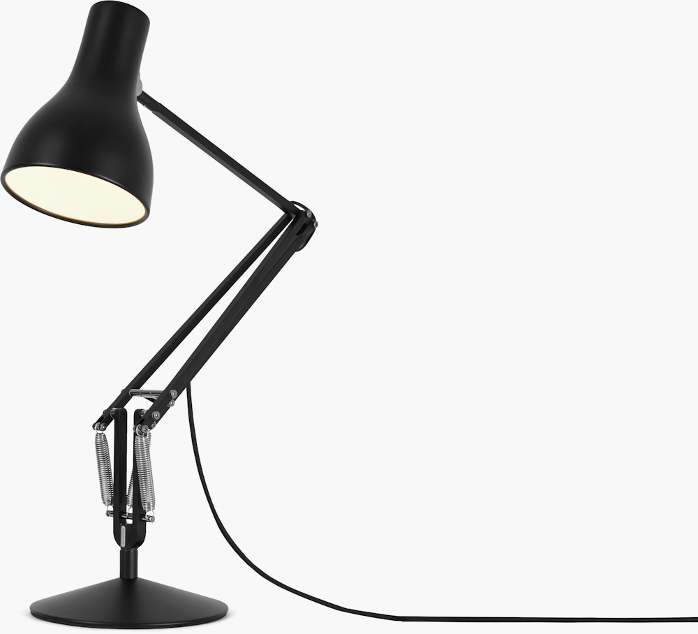 Type 75 Desk Lamp in jet black