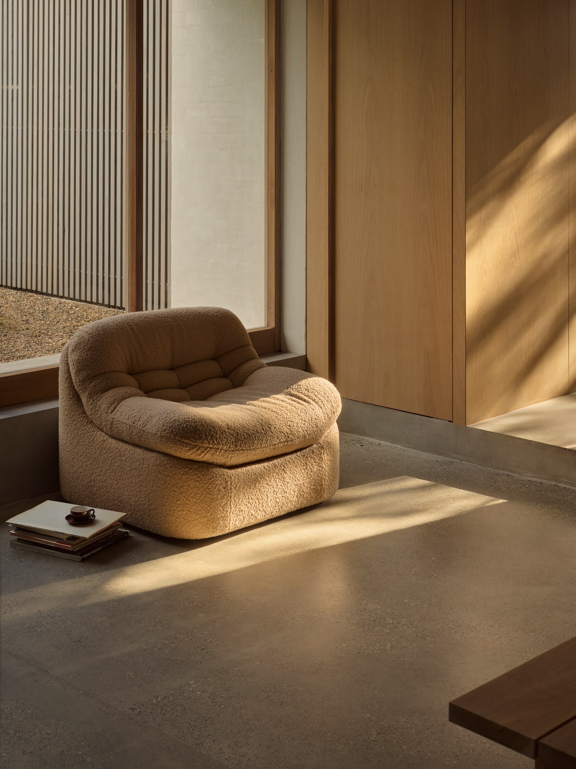 Glove Occasional Chair