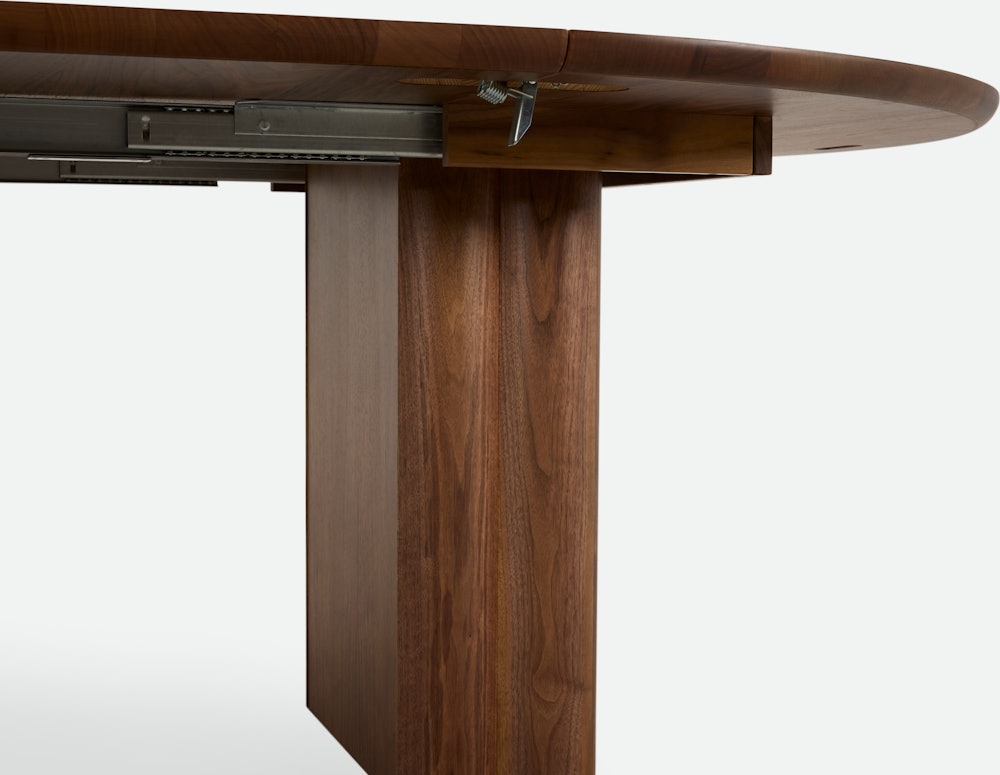 Plush Extension Dining Table - walnut