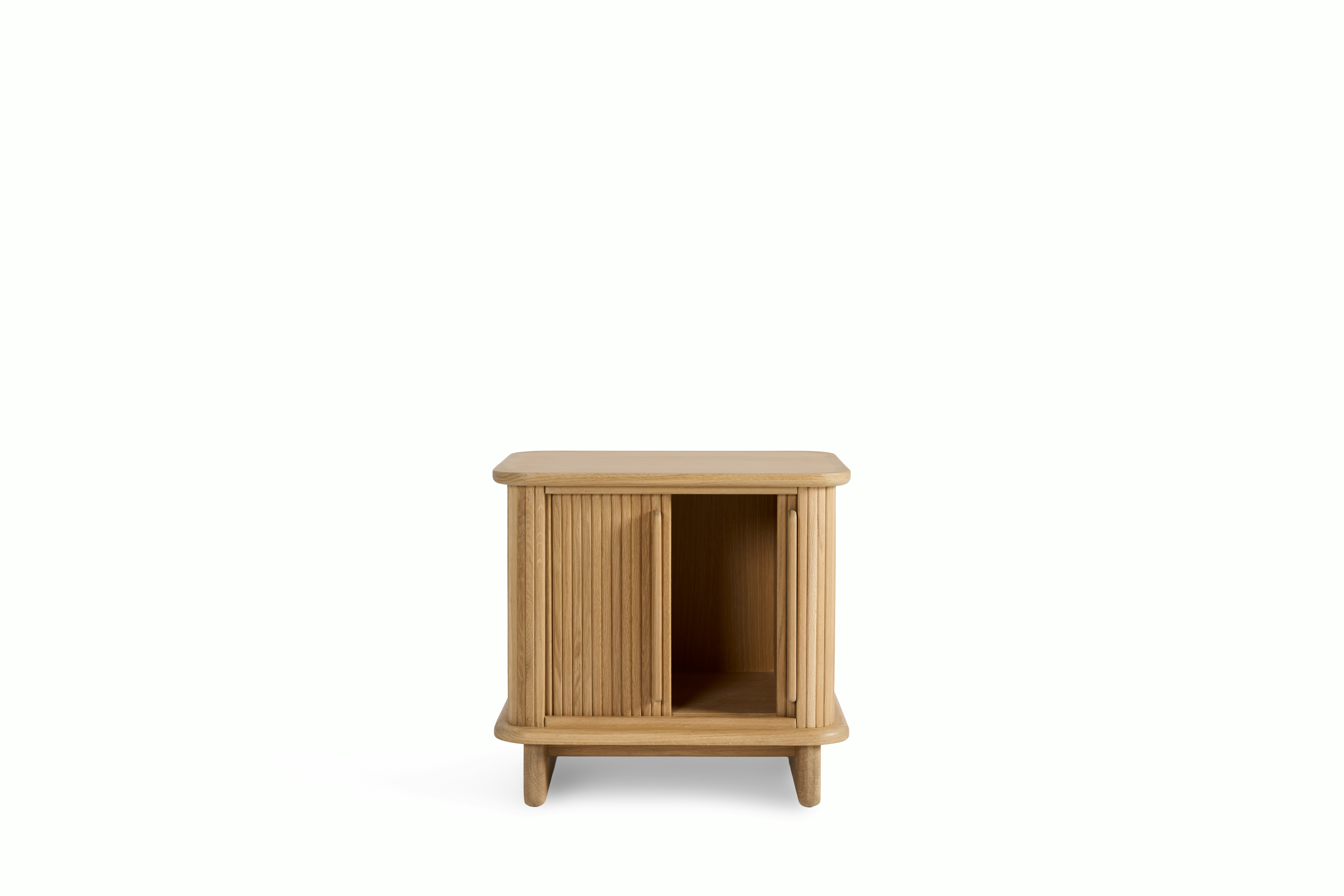 A detailed look at Noviembre Bedside Table in Oak.