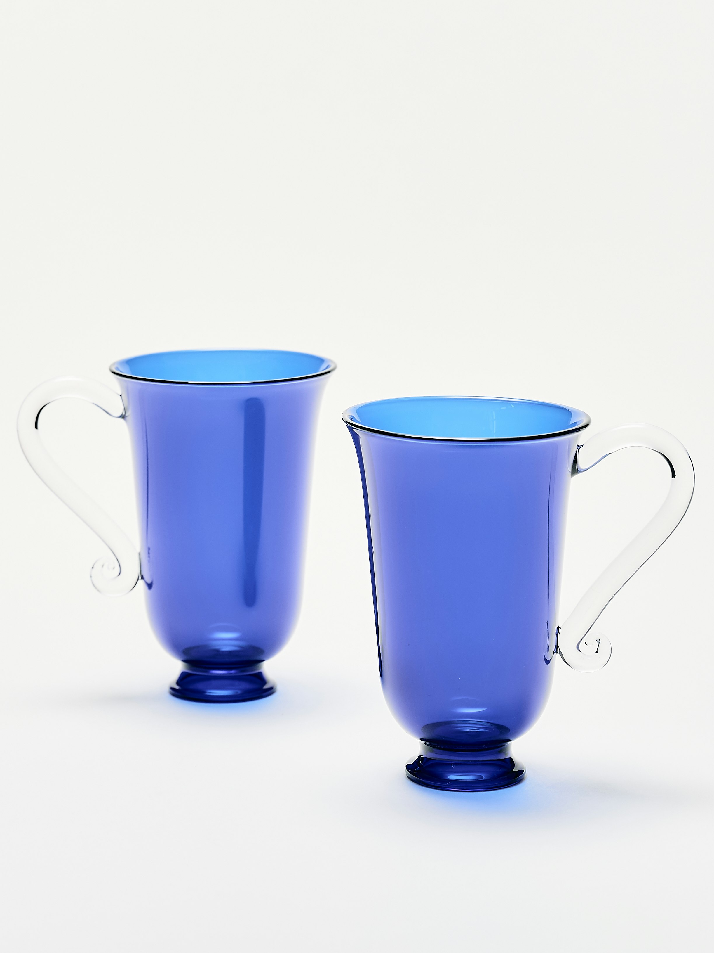 A detailed look at Grande Tasse Cups in Blue Clear.
