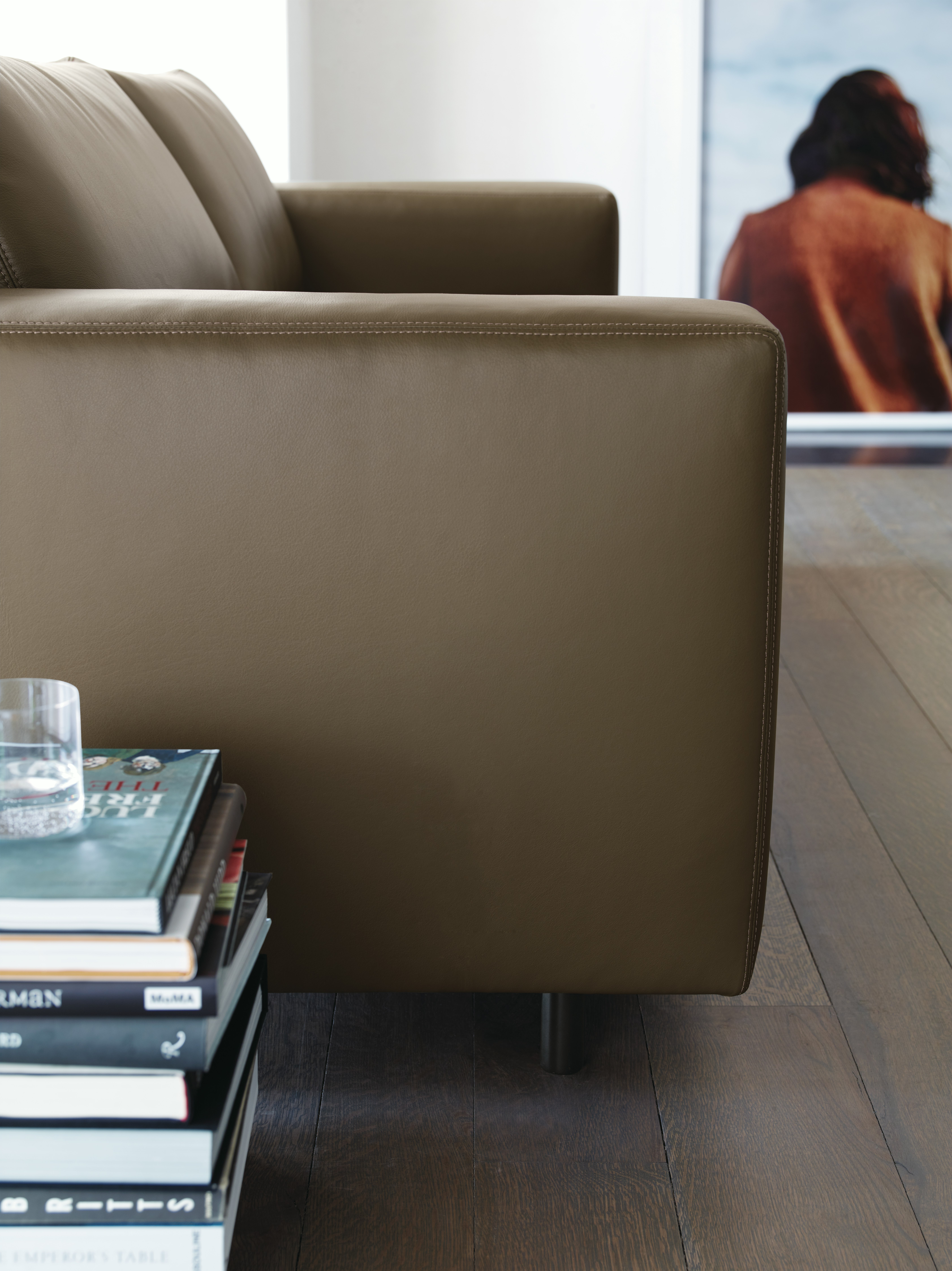 Reid Sofa