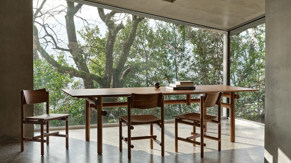 Muecke Dining Collection in walnut