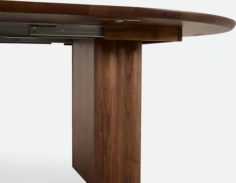 Plush Extension Dining Table - walnut
