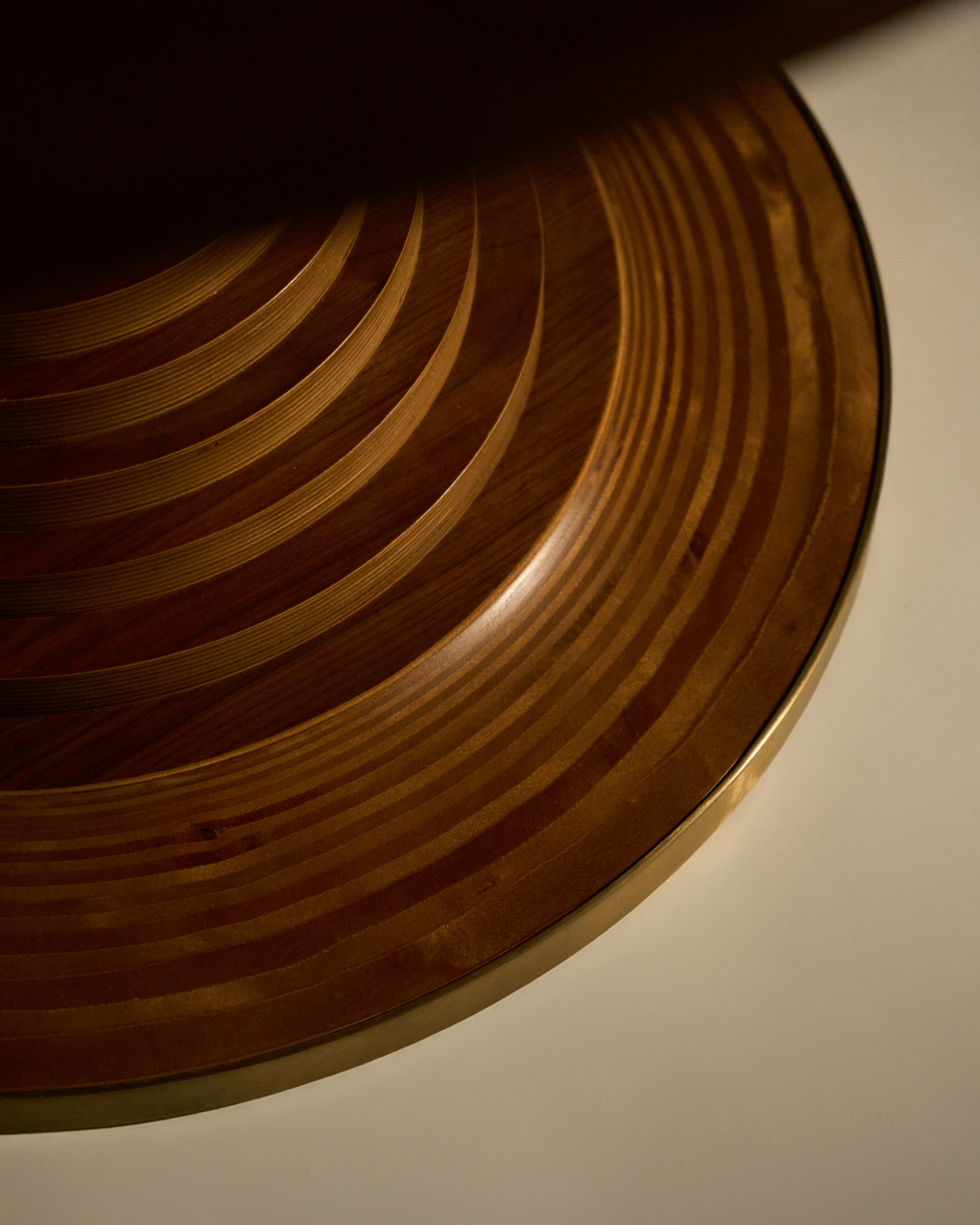 Tavolo a Dischi Dining Table - Walnut Veneer