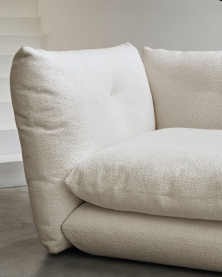 Perron Pillo Sofa