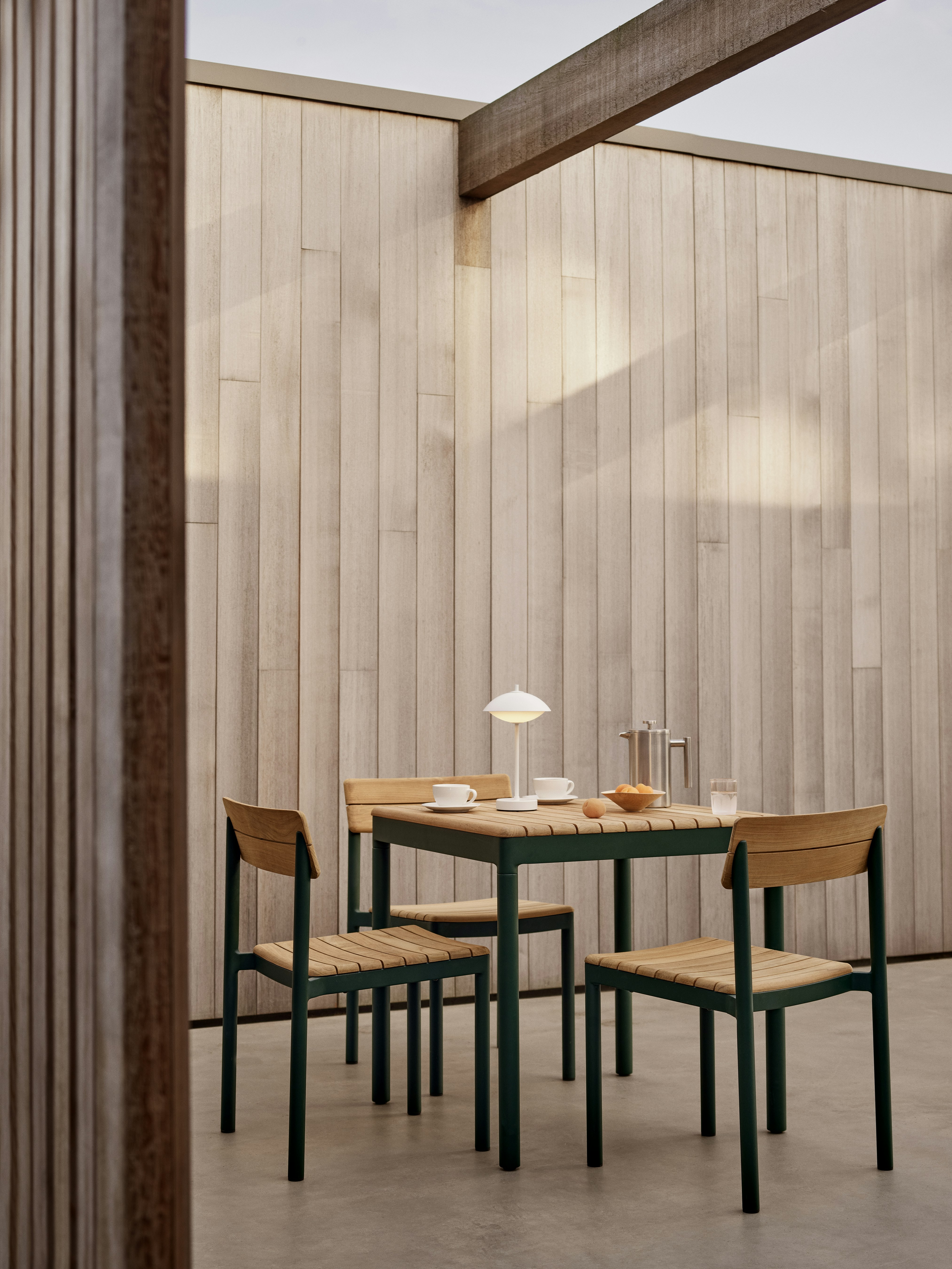 Pelagus Square Table