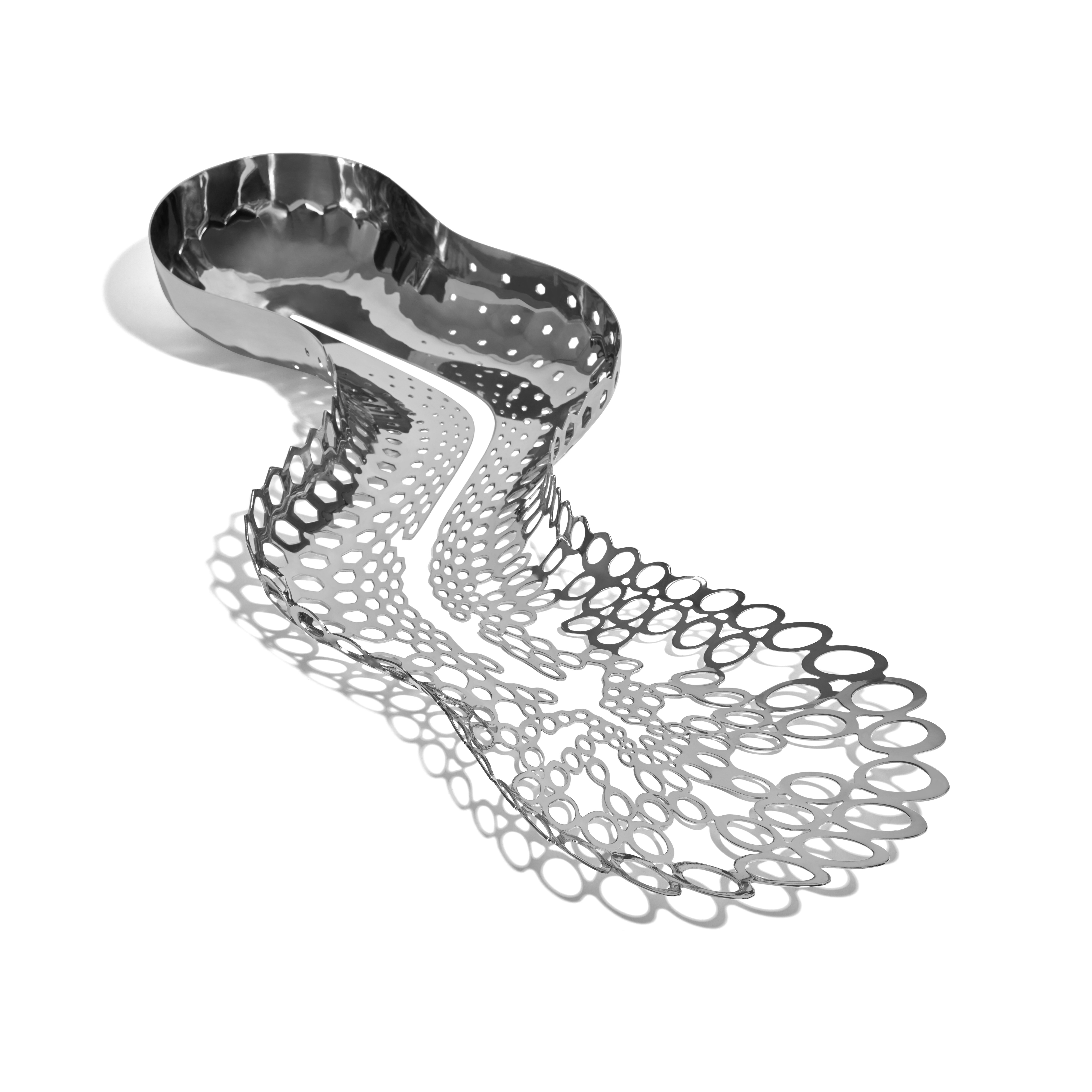 A detailed look at Cell Centerpiece in Stainless Steel.