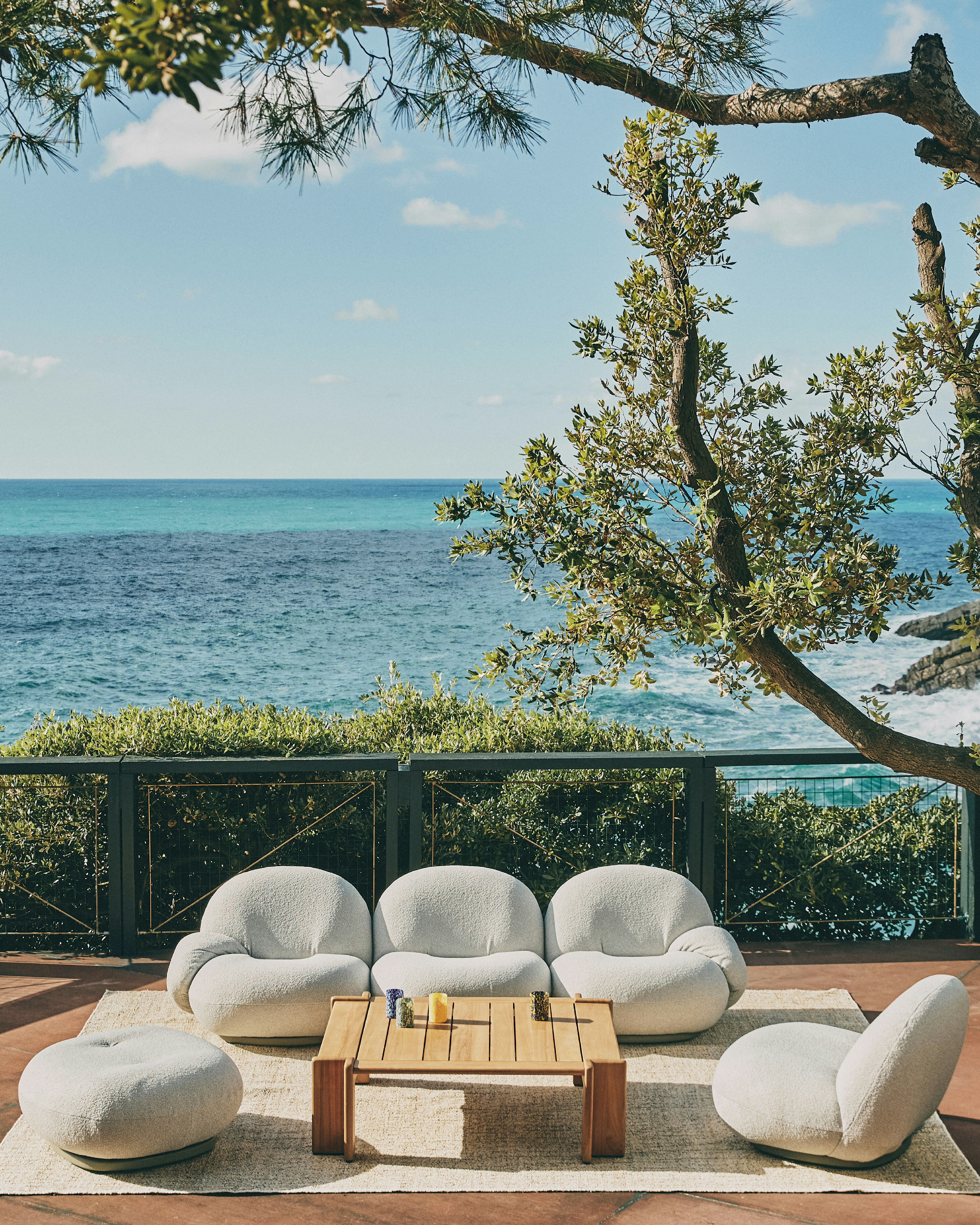 Atmosfera Coffee Table