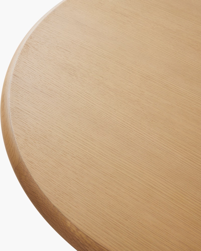 Bistro Dining Table - oak top detail