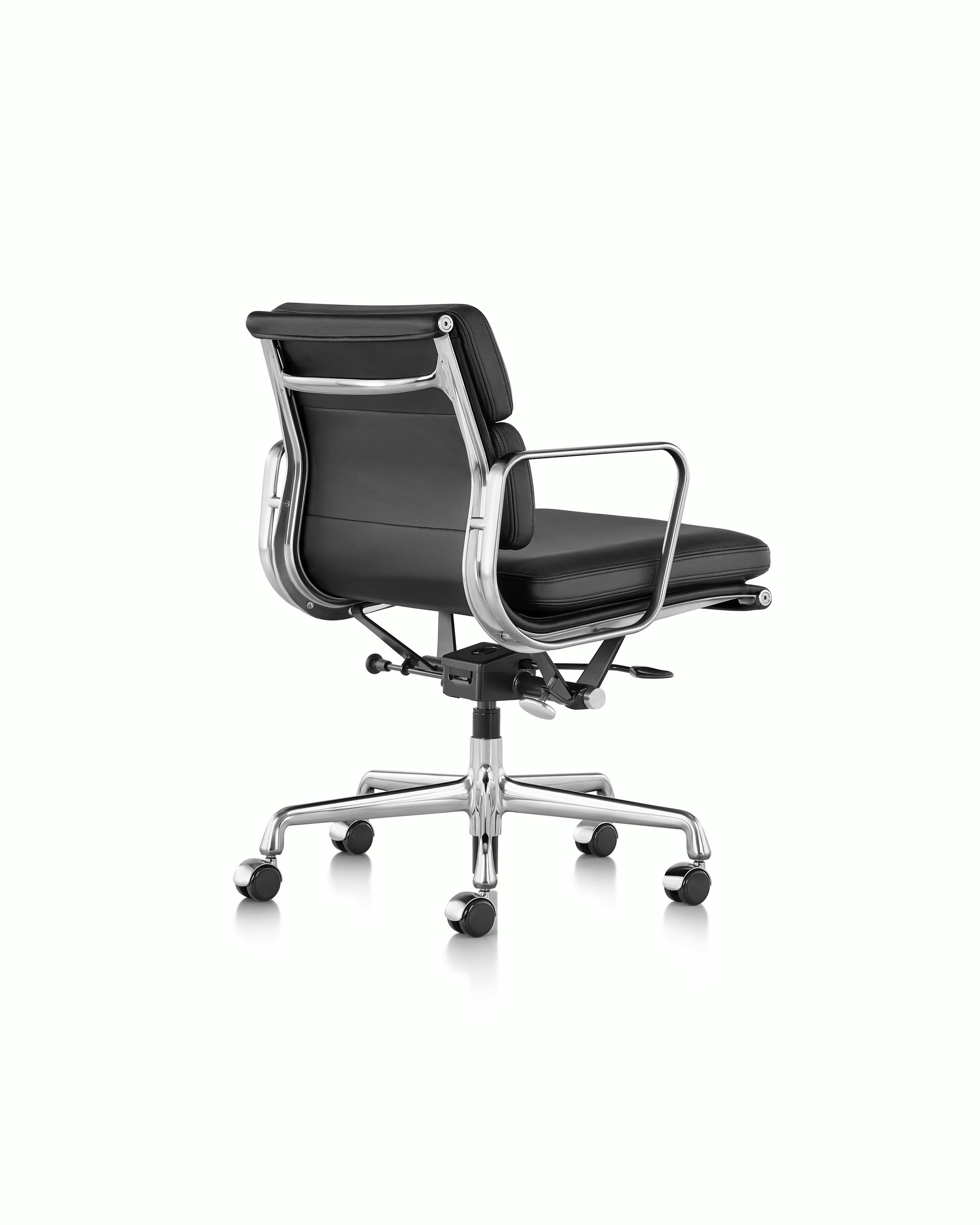 Eames Soft Pad Chair