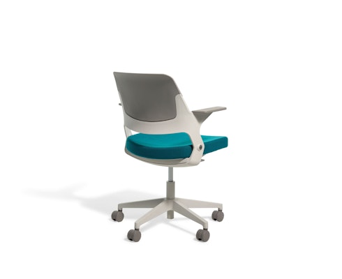 ollo light task chair glen oliver loew