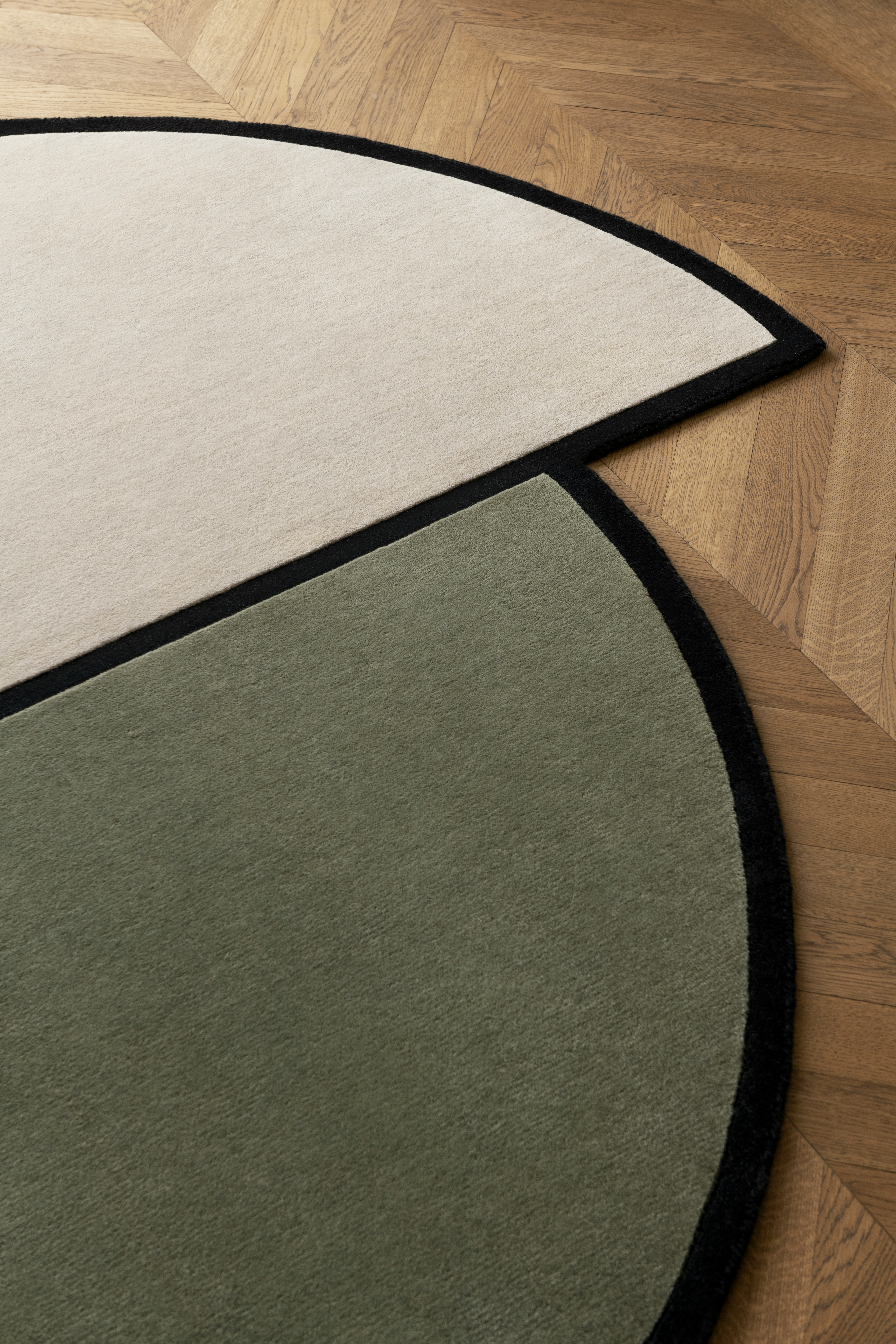 Norr Malarstrand Round Rug
