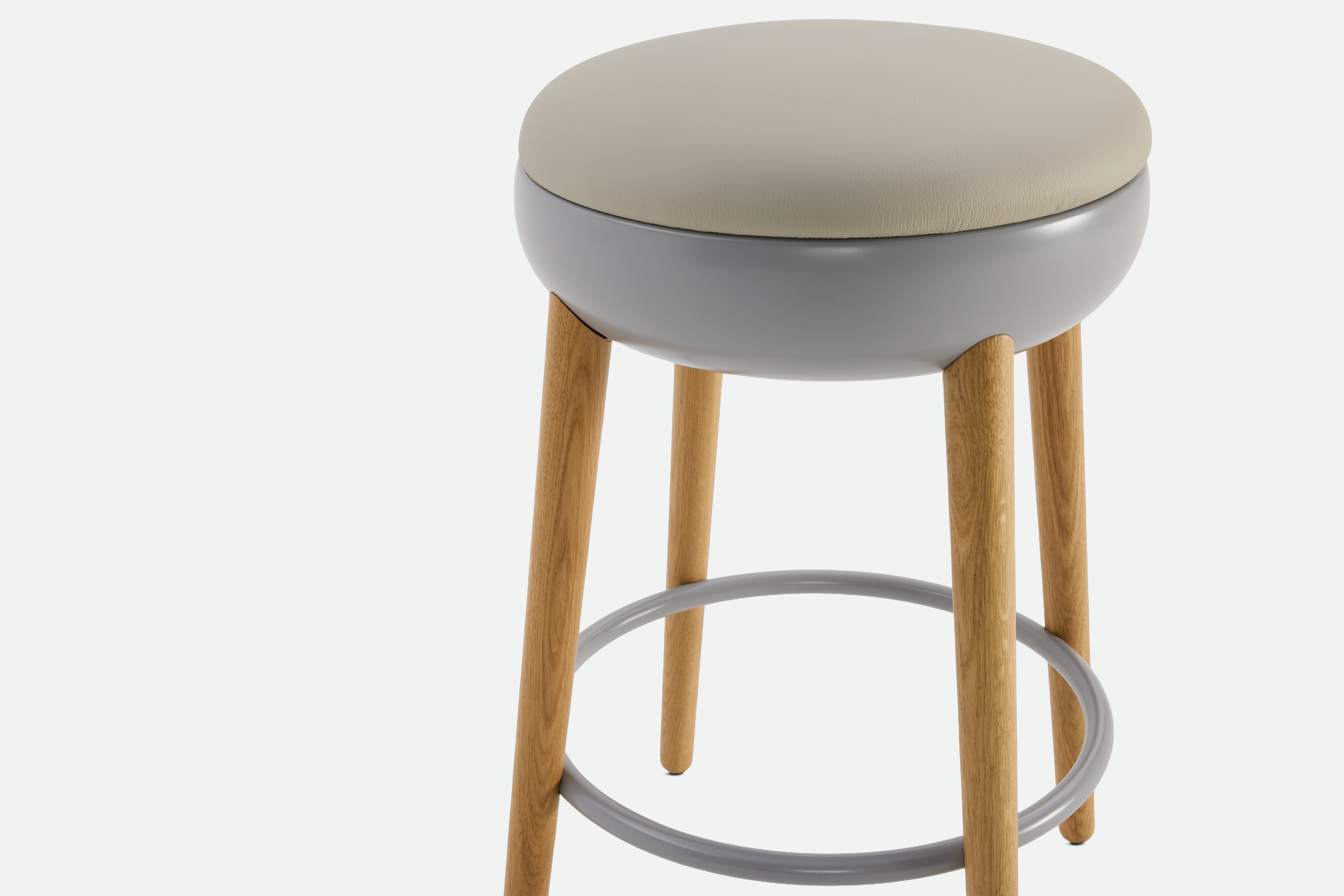 Pok&eacute; Stool