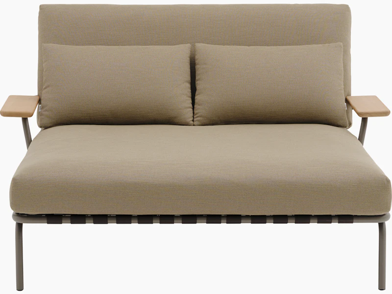 Settle Lounge Bed