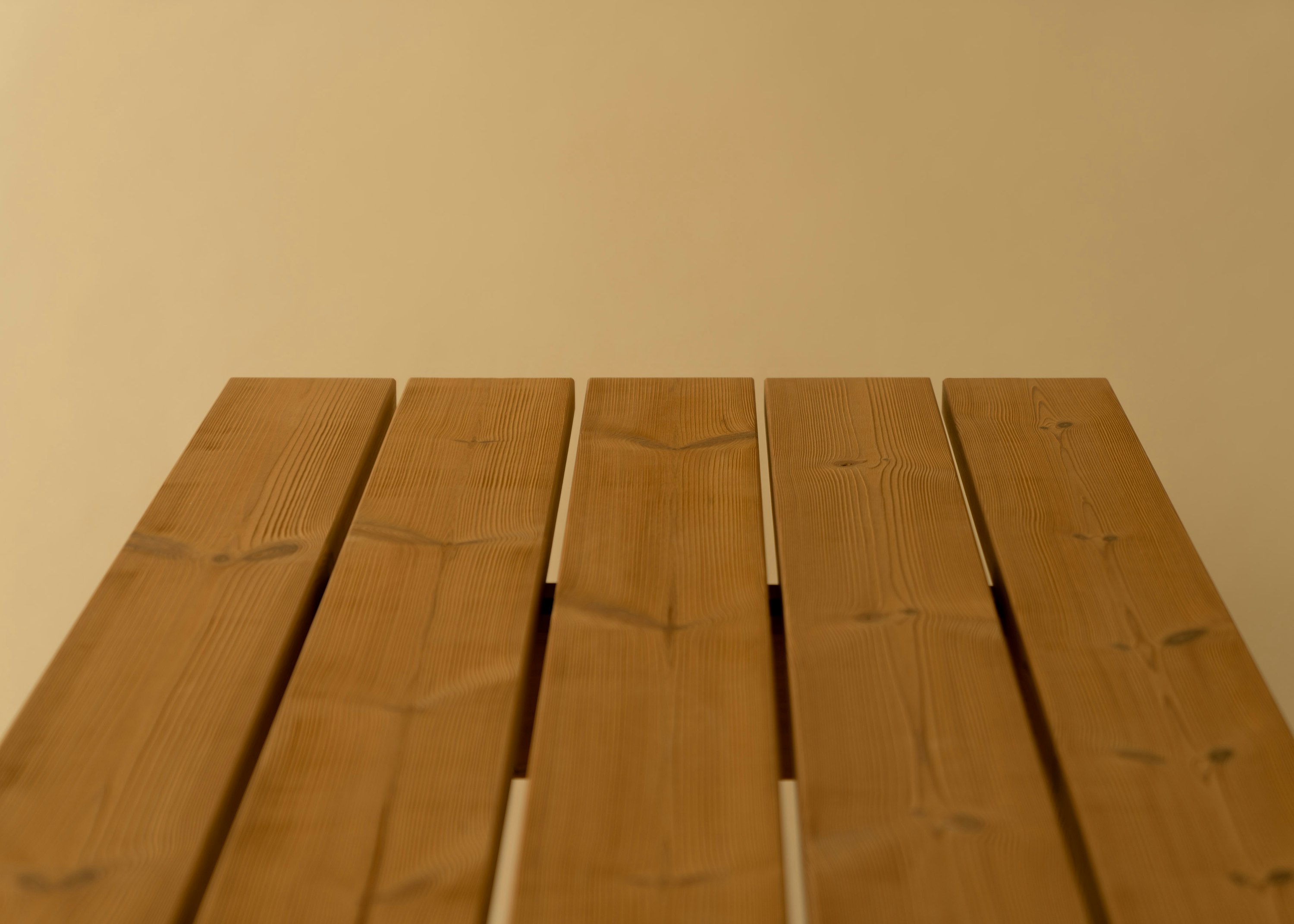 013 Osa Outdoor Dining Table